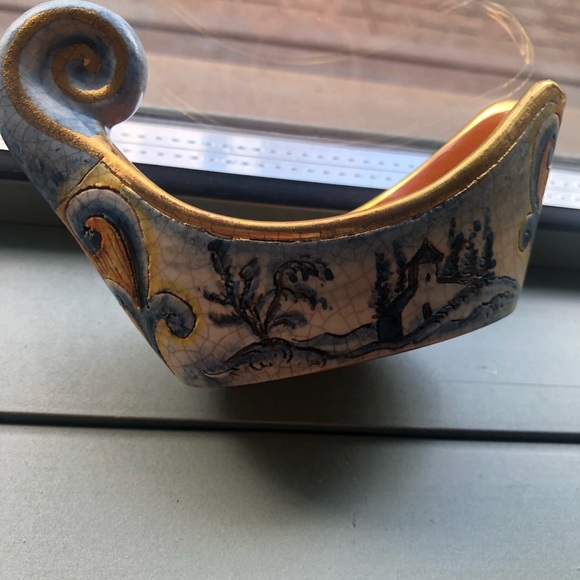 Limited Edition Veneto Flair Pottery Candle Holder - Picture 3 of 4